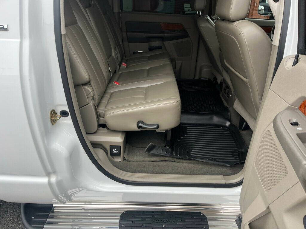 2007 Dodge Ram 3500 36
