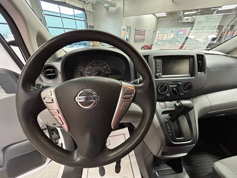 2021 Nissan NV200 SV
