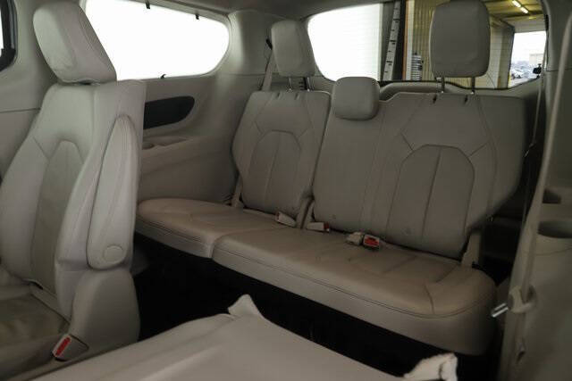 2021 Chrysler Pacifica Hybrid Touring L