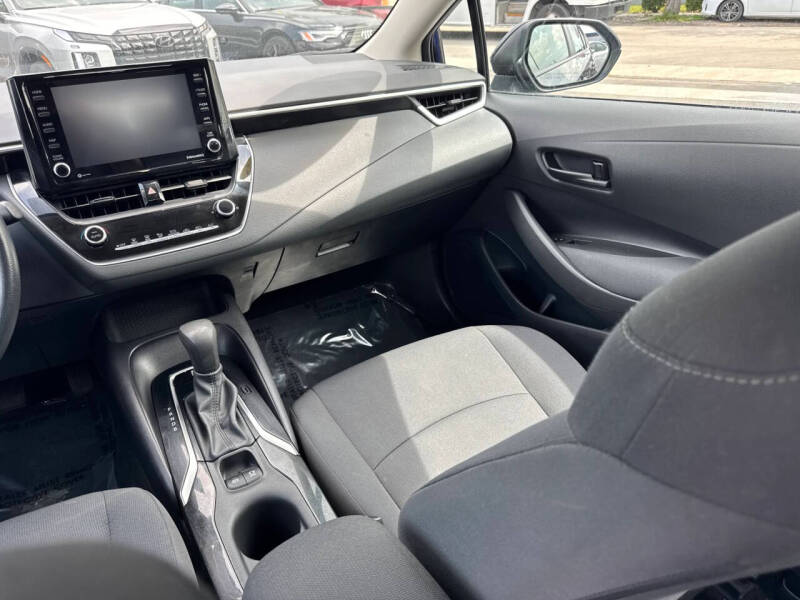 2022 Toyota Corolla LE