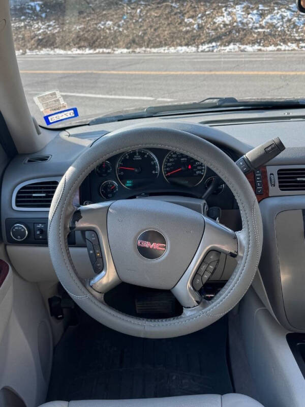 2010 GMC Yukon XL SLT