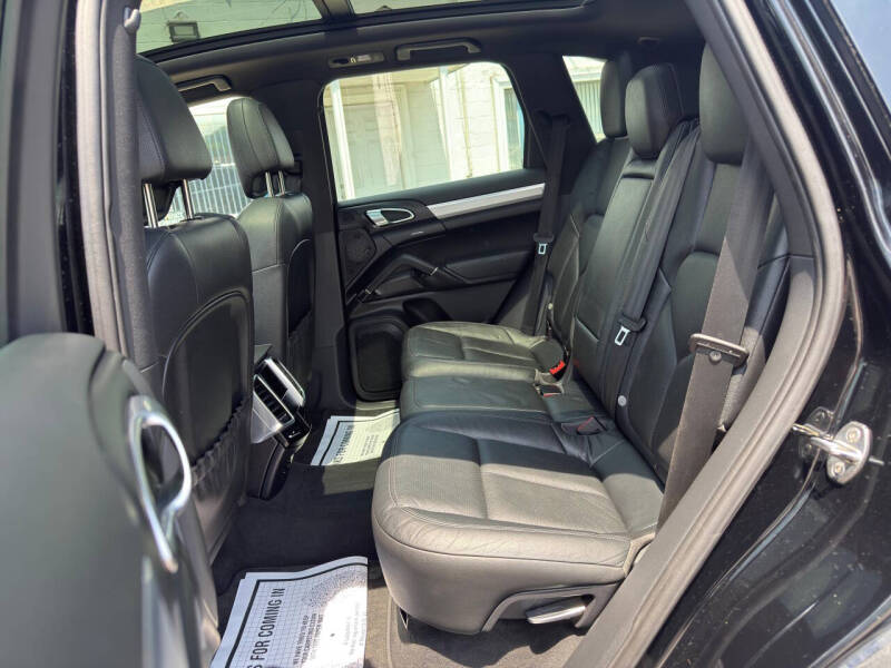 2011 Porsche Cayenne