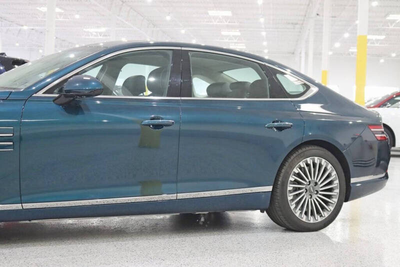 2023 Genesis Electrified G80