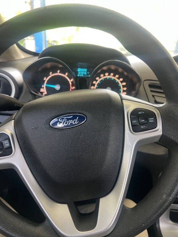 2017 Ford Fiesta SE