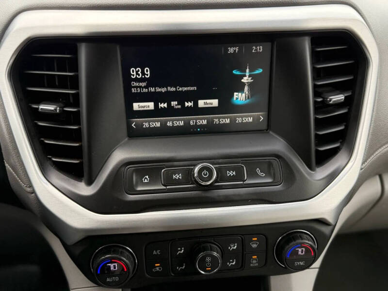 2017 GMC Acadia SLE-1