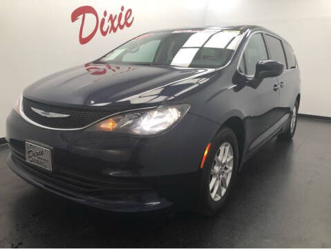 2017 Chrysler Pacifica for sale at Dixie Imports in Fairfield OH
