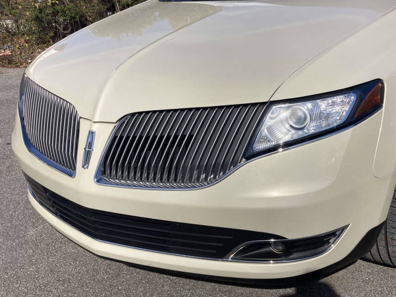 2016 Lincoln MKT EcoBoost