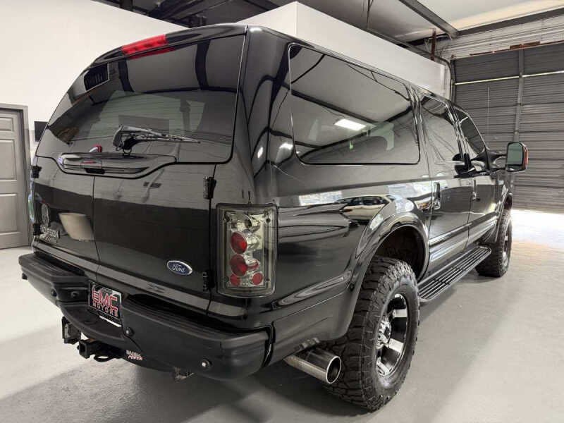 2005 Ford Excursion Limited