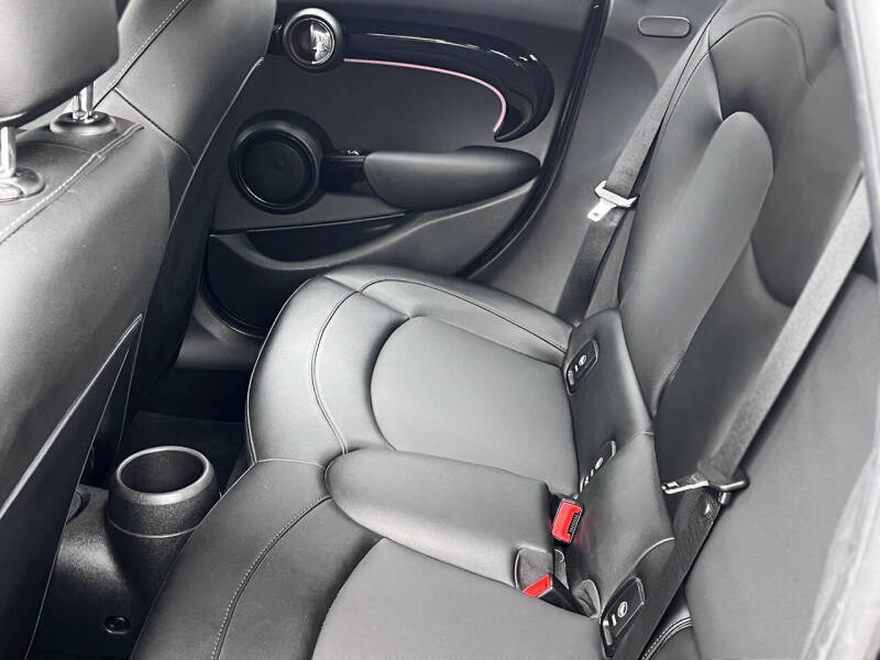 2017 MINI Hardtop 4 Door Cooper