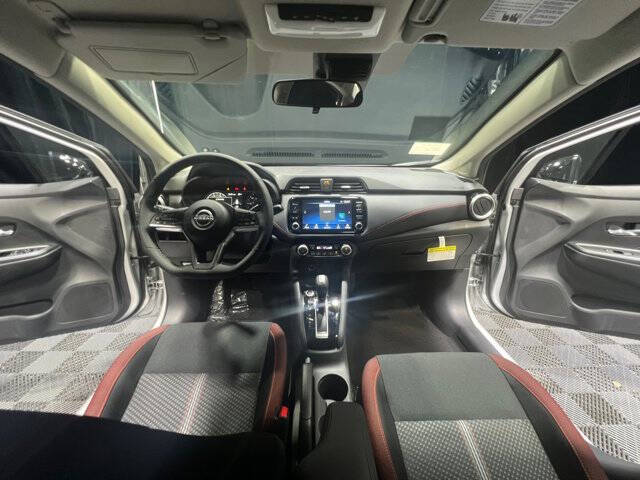 2025 Nissan Versa SR