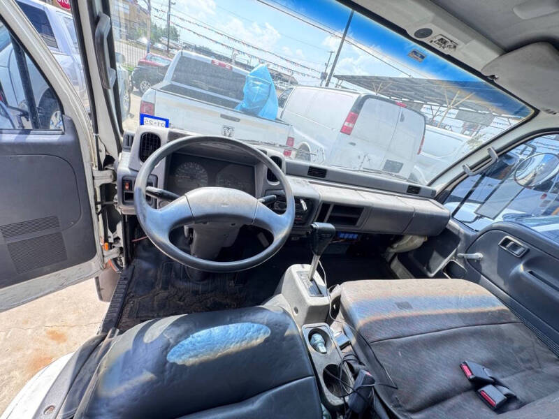 2000 UD Trucks UD1400