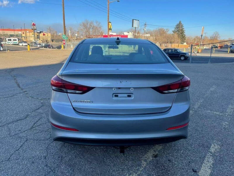 2017 Hyundai Elantra