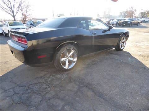 2013 Dodge Challenger SXT