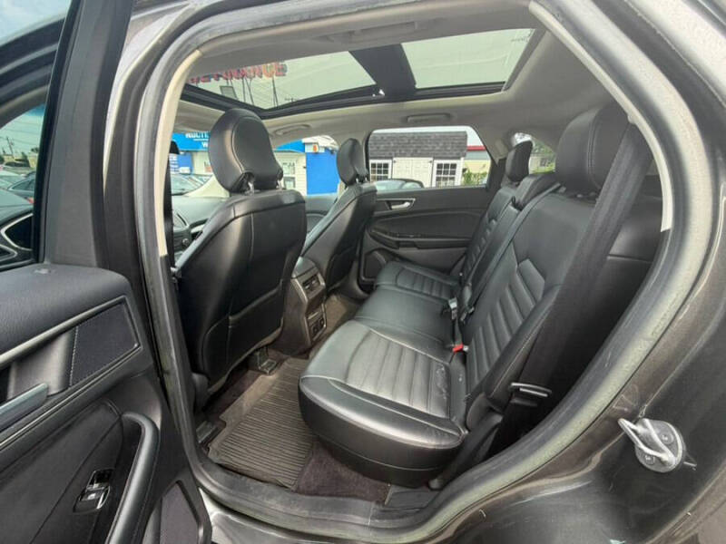 2017 Ford Edge SEL