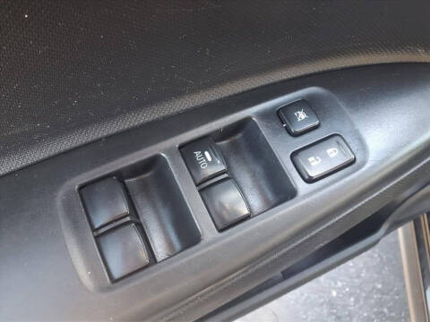 2021 Mitsubishi Mirage ES