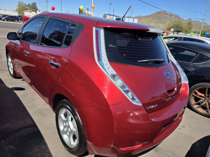 2015 Nissan LEAF SV
