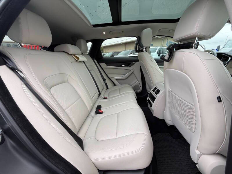 2022 Jaguar F-PACE P250 S