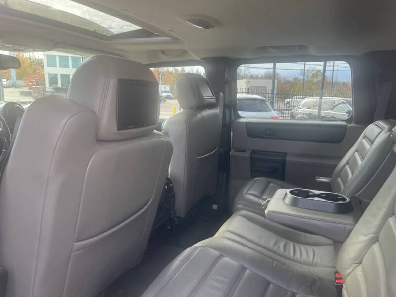 2005 HUMMER H2 Lux Series