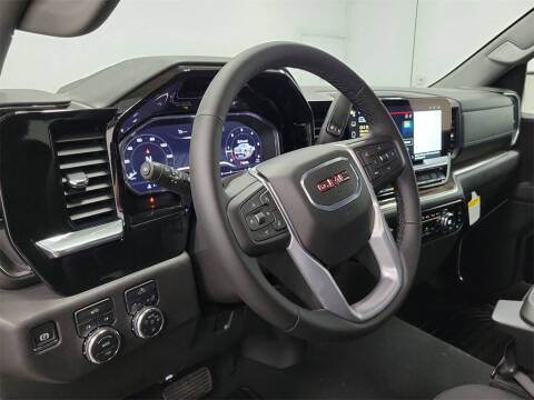 2025 GMC Sierra 1500 Elevation Standard