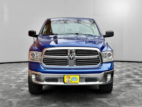 2015 RAM 1500 SLT