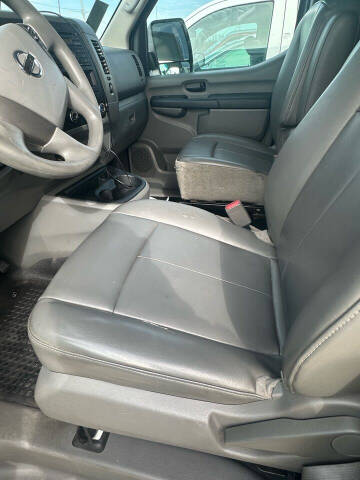 2017 Nissan NV 1500 S