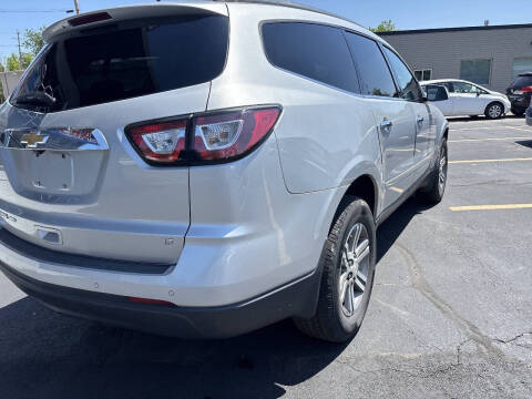 2017 Chevrolet Traverse LT