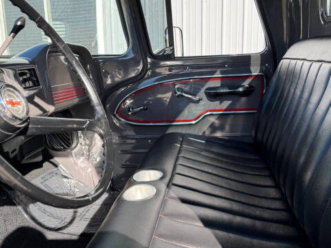 1961 Chevrolet Apache