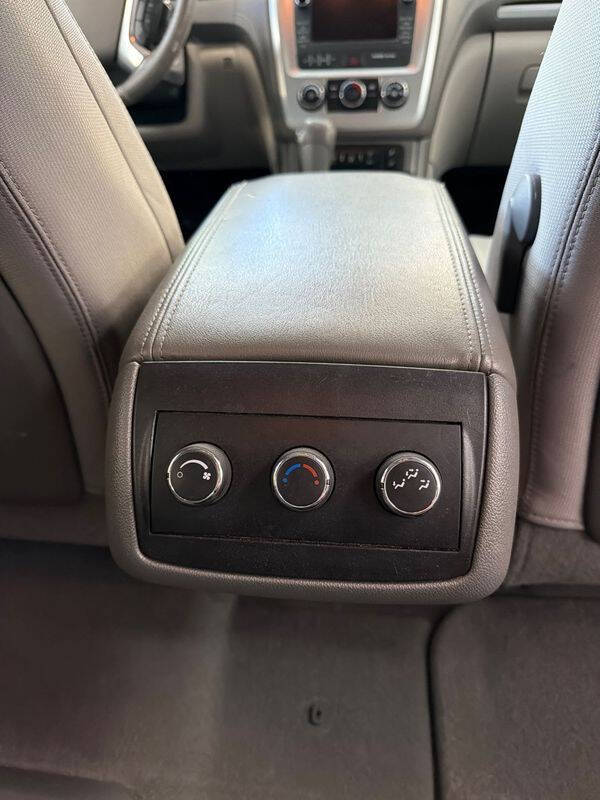 2016 GMC Acadia SLE-2