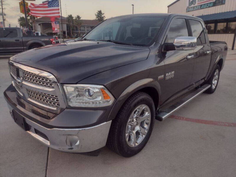 2015 RAM Ram 1500 Pickup Laramie's photo