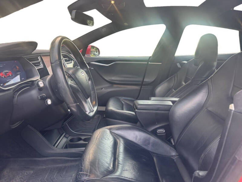2015 Tesla Model S 90D