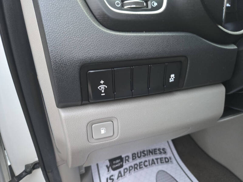 2021 Kia Sedona LX