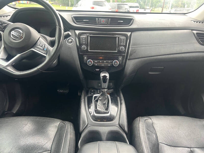 2020 Nissan Rogue SL