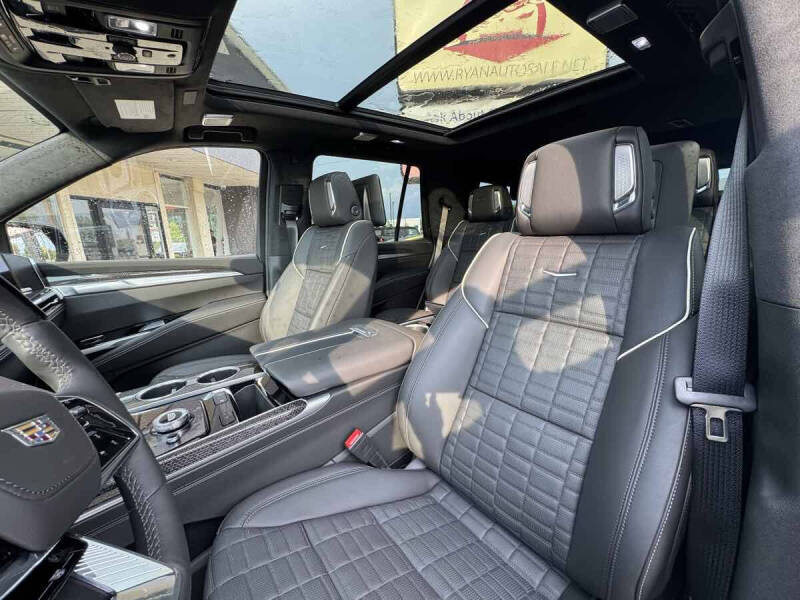 2025 Cadillac Escalade-V