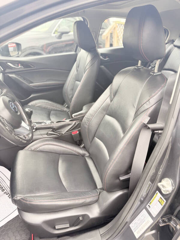2015 Mazda MAZDA3 s Touring