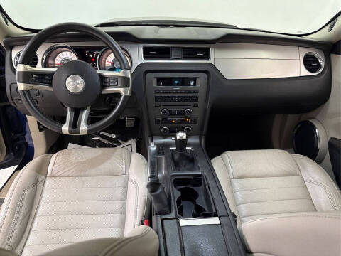 2011 Ford Mustang V6 Premium