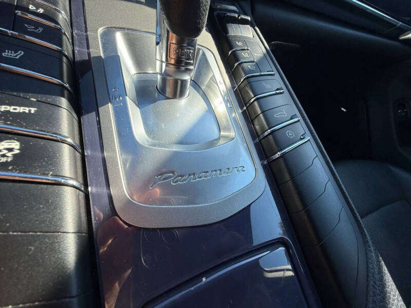 2012 Porsche Panamera