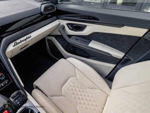 2024 Lamborghini Urus S