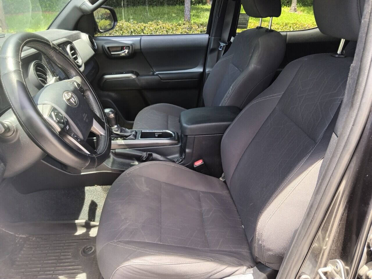 2016 Toyota Tacoma Pickup - $27,950