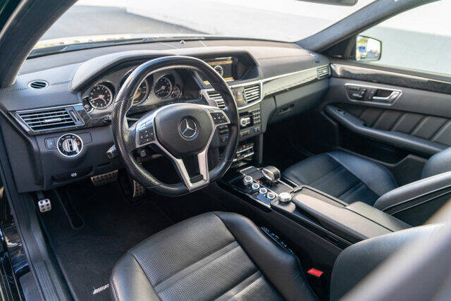 2012 Mercedes-Benz E-Class 9