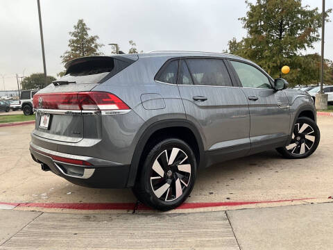 2025 Volkswagen Atlas Cross Sport SE 4Motion