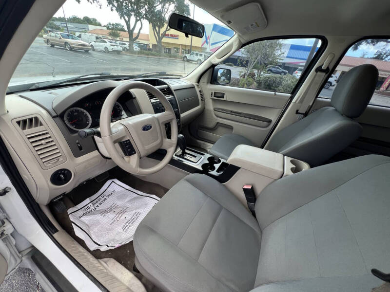 2009 Ford Escape XLS