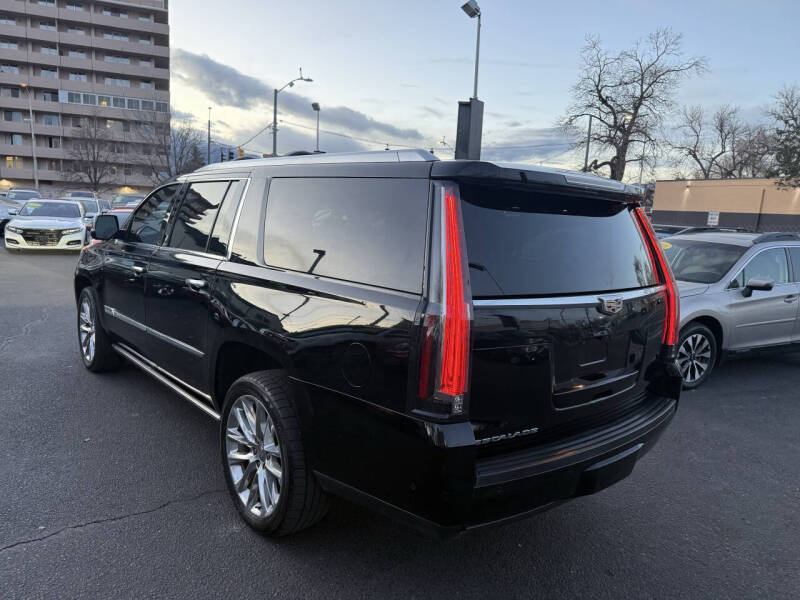 2017 Cadillac Escalade ESV Premium Luxury