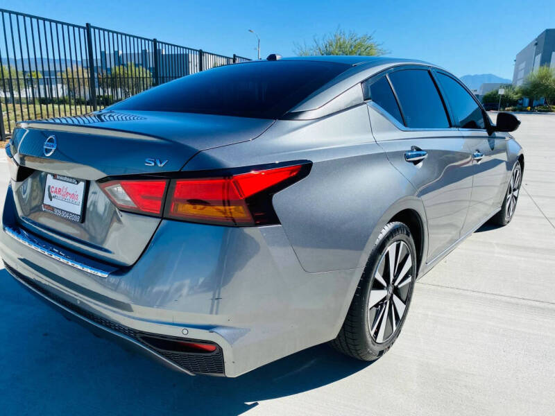 2022 Nissan Altima 2.5 SV