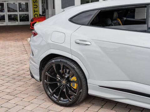 2022 Lamborghini Urus