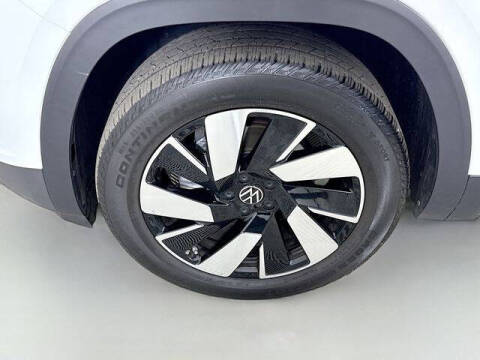 2024 Volkswagen Atlas Cross Sport SE 4Motion