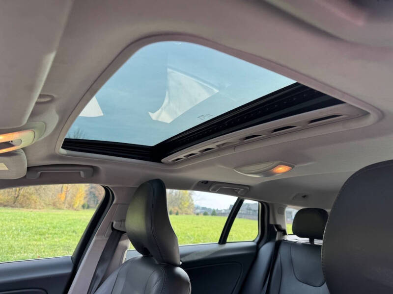 2016 Volvo V60 T5 Drive-E Premier