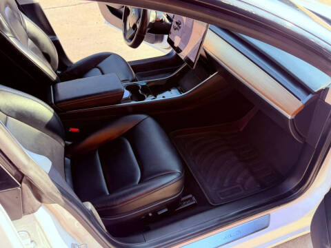 2020 Tesla Model 3 Performance