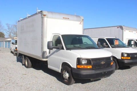 2014 Chevrolet Express Cutaway for sale at Auto Connection 210 LLC in Angier NC