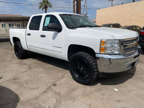 2013 Chevrolet Silverado 1500 for sale at JR'S AUTO SALES in Pacoima CA