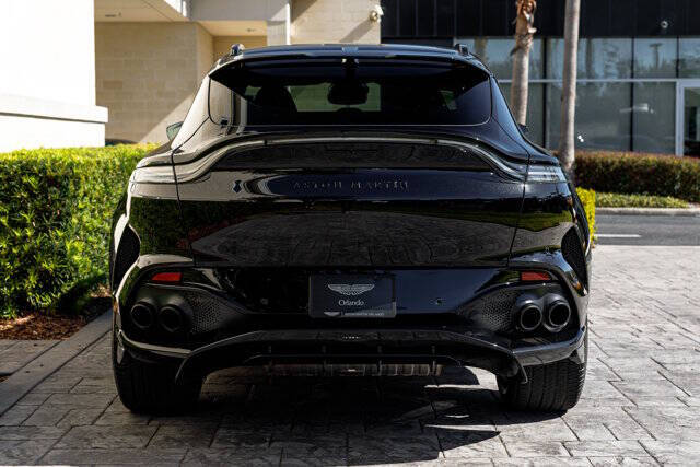 2025 Aston Martin DBX 707